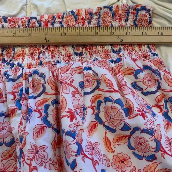 Vineyard Vines Smocked Waist Floral Print Shorts Women's XL White Blue Red Boho - Picture 4 of 5
